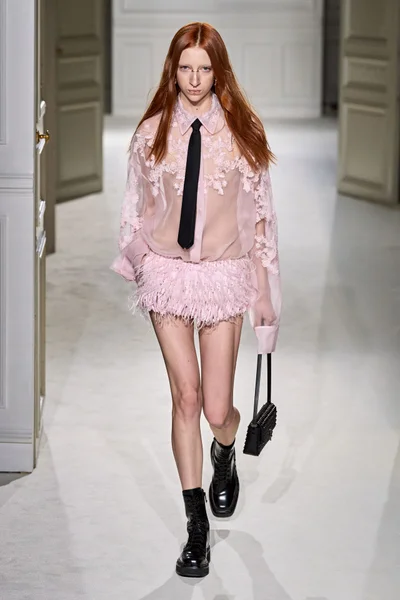Look 43